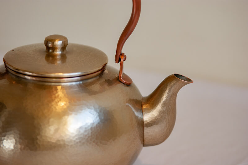 Tsubame-Tsuiki Hand-Pounded Copper Coffee Kettle with Strainer 1.1L